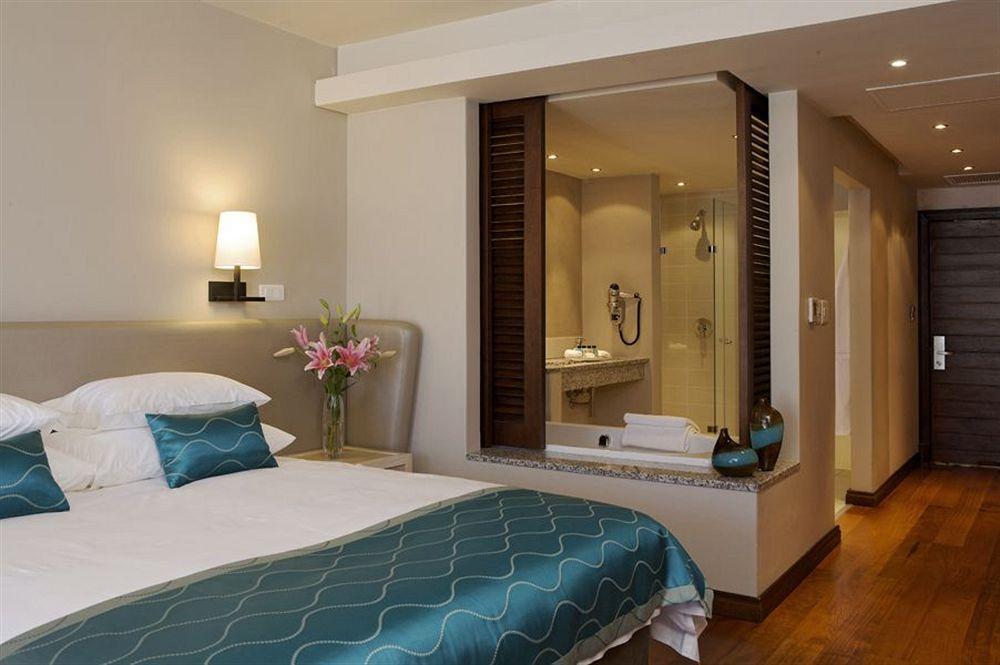 Chapmans Peak Beach Hotel Hout Bay Esterno foto