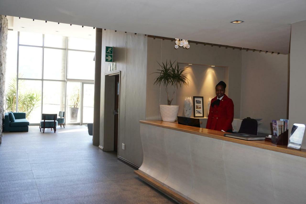 Chapmans Peak Beach Hotel Hout Bay Esterno foto